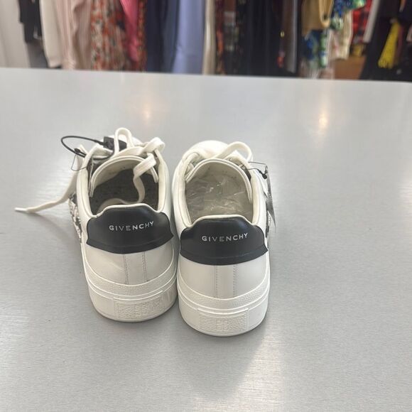 Givenchy sneakers - Picture 5 of 9